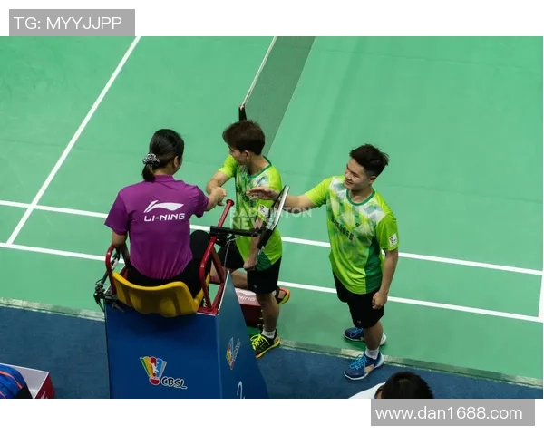 南京羽毛球队与深圳羽毛球队赛后复盘分析个人能力对比与表现评估